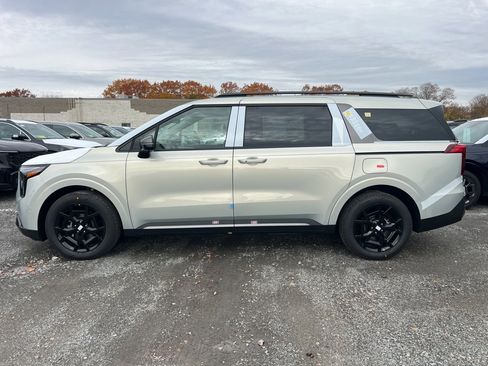 New 2026 Kia Carnival SX image 2