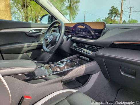 Certified 2025 Buick Envision Sport Touring AWD/4WD image 29