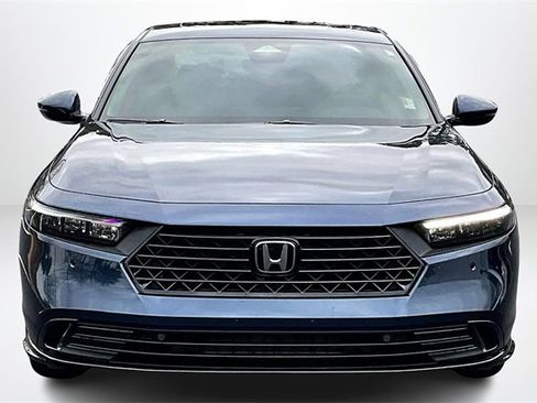 Used 2025 Honda Accord EX-L image 3