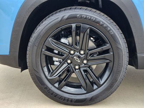 New 2026 Chevrolet Trax ACTIV w/ Sunroof Package FWD image 13