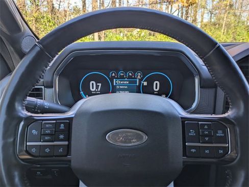 Used 2023 Ford F150 Platinum image 13
