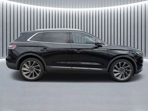 Certified 2022 Lincoln Nautilus Reserve w/ Equipment Group 201A image 2