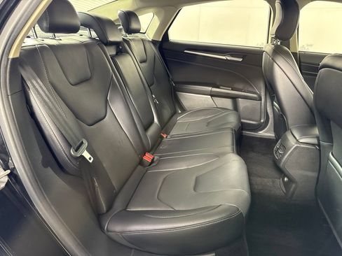 Used 2017 Ford Fusion Titanium AWD/4WD image 16
