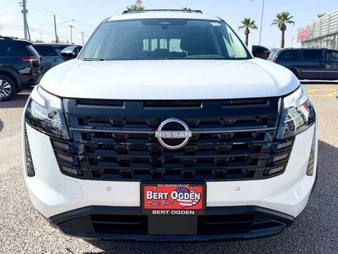 New 2026 Nissan Pathfinder SV image 2