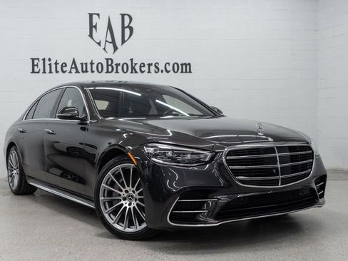 Used 2022 Mercedes-Benz S 500 4MATIC w/ AMG Line Package image 57
