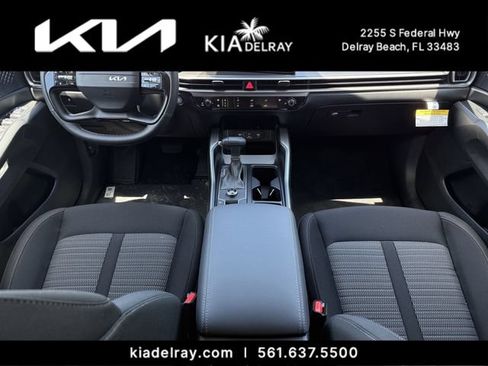 New 2026 Kia Sorento LX FWD image 10