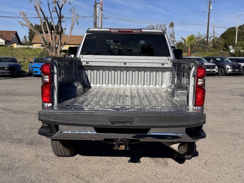 Used 2024 Chevrolet Silverado 2500 LT w/ Convenience Package image 13