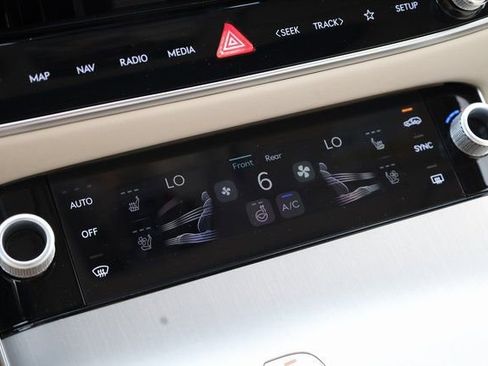 New 2025 Genesis GV80 3.5T Prestige AWD/4WD image 19