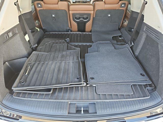 Used 2024 Acura MDX w/ Technology Package AWD/4WD image 6