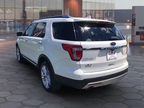 Used 2017 Ford Explorer Limited w/ Equipment Group 301A AWD/4WD image 9