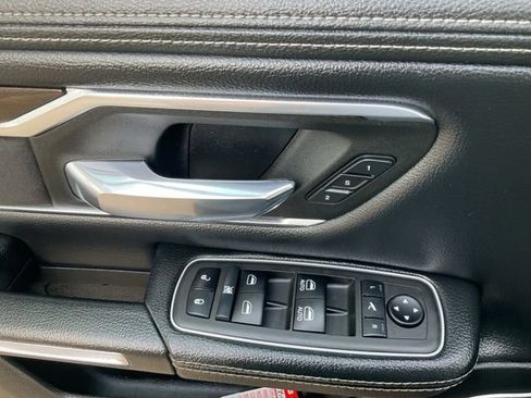 Used 2022 RAM 1500 Laramie AWD/4WD image 6