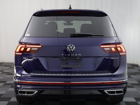 Used 2022 Volkswagen Tiguan SEL R-Line image 17