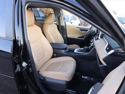 Certified 2025 Toyota RAV4 XLE Premium image 27