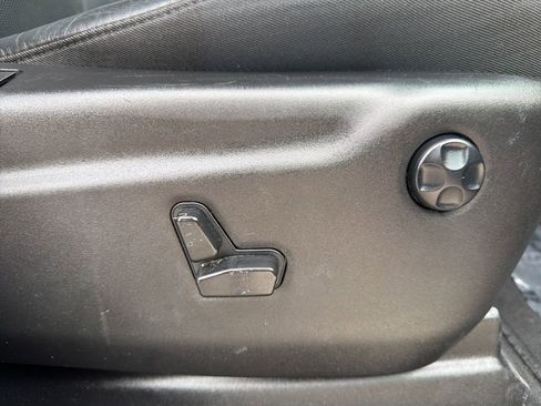 Used 2024 Dodge Durango GT image 34