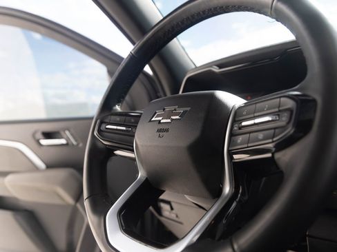 Used 2023 Chevrolet Colorado ZR2 w/ ZR2 Convenience Package III image 32