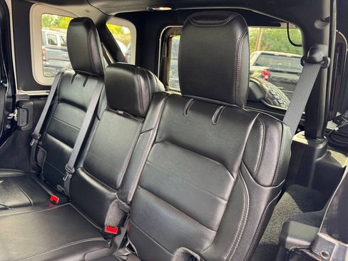 Used 2021 Jeep Wrangler Unlimited Sahara w/ Uconnect 4C Nav & Sound Group AWD/4WD image 27