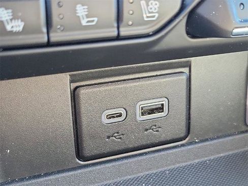 Used 2023 Chevrolet Tahoe Premier image 32