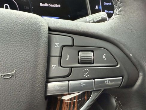 Used 2024 Cadillac Escalade Luxury image 23