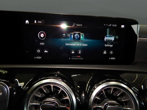 Used 2022 Mercedes-Benz A 220 4MATIC w/ AMG Line image 27