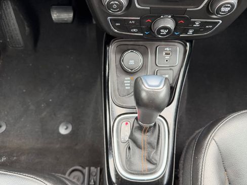 Used 2020 Jeep Compass Limited image 15