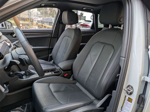 Used 2023 Audi Q3 2.0T Premium w/ Convenience Package image 30