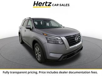 Used 2025 Nissan Pathfinder SV FWD video 1