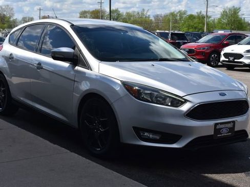 Used 2016 Ford Focus SE w/ Equipment Group 201A FWD image 10