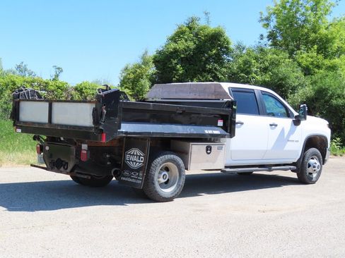Used 2023 Chevrolet Silverado 3500 W/T w/ WT Convenience Package AWD/4WD image 3