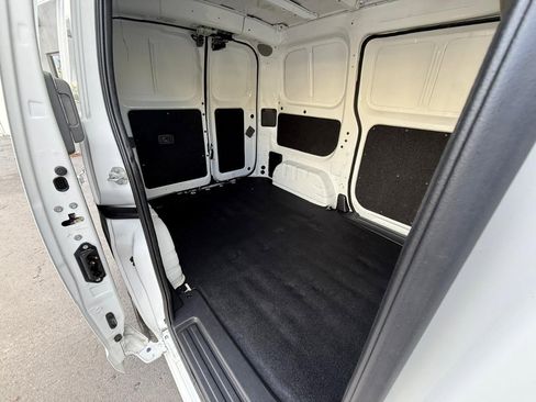 Used 2017 Nissan NV200 S w/ Cruise Control Package image 15