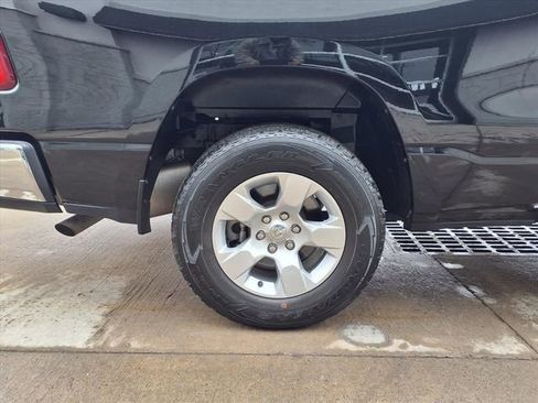 Used 2022 RAM 1500 Big Horn image 9