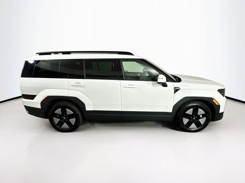 Used 2025 Hyundai Santa Fe SEL FWD image 10