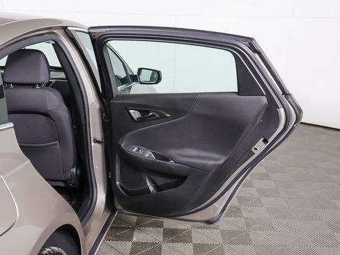 Used 2024 Chevrolet Malibu LT image 19