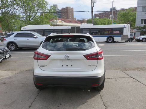 Used 2021 Nissan Rogue Sport SL w/ Premium Package AWD/4WD image 8