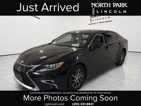 Used 2017 Lexus ES 350 w/ Luxury Package FWD image 1