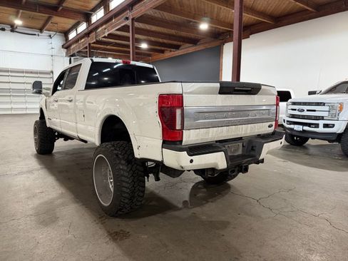 Used 2020 Ford F350 Platinum image 3