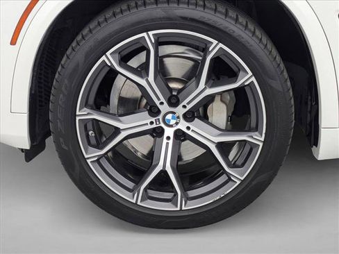 Used 2019 BMW X5 xDrive40i w/ M Sport Package image 27