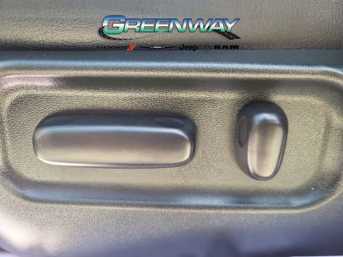 Used 2023 Toyota Tacoma TRD Off-Road w/ TRD Premium Off Road Package AWD/4WD image 19