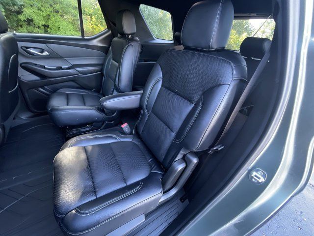 Used 2023 Chevrolet Traverse LT w/ Midnight/Sport Edition AWD/4WD image 24