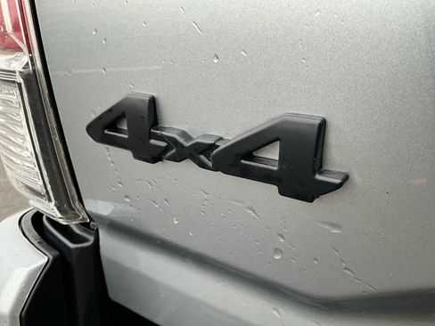 Used 2023 Toyota Tacoma Limited image 20