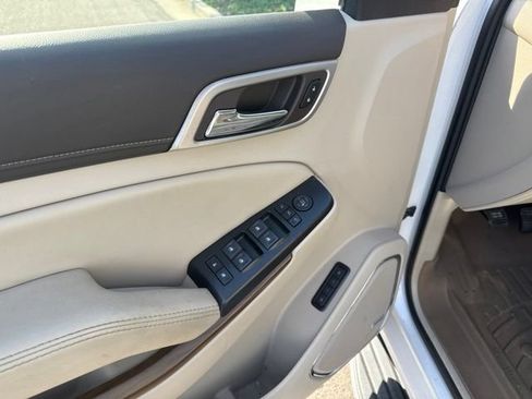 Used 2019 GMC Yukon XL Denali w/ Open Road Package AWD/4WD image 9
