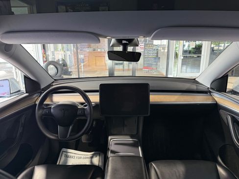 Used 2023 Tesla Model Y Long Range AWD/4WD image 20