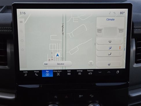 Used 2024 Ford Expedition XLT image 17