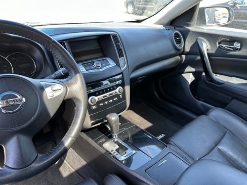 Used 2011 Nissan Maxima 3.5 SV w/ Cold Pkg FWD image 32