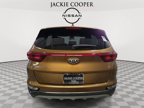 Used 2020 Kia Sportage S image 6