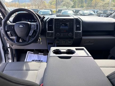 Used 2016 Ford F150 XLT AWD/4WD image 20