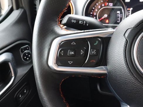 Used 2021 Jeep Gladiator Mojave AWD/4WD image 34