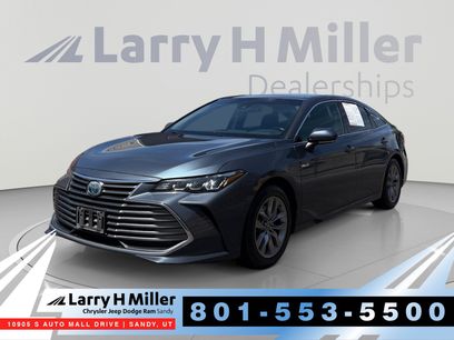 Used 2019 Toyota Avalon XLE w/ Moonroof Package