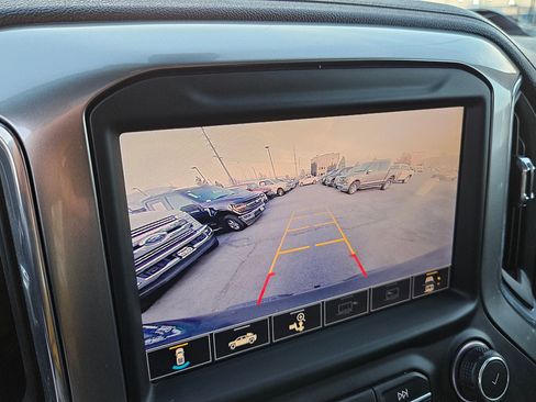 Used 2020 Chevrolet Silverado 1500 LT Trail Boss image 26