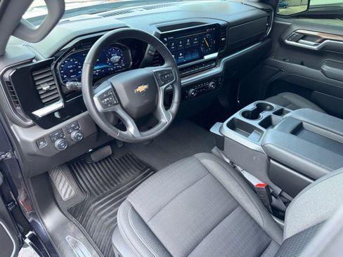 Used 2023 Chevrolet Silverado 1500 LT image 17