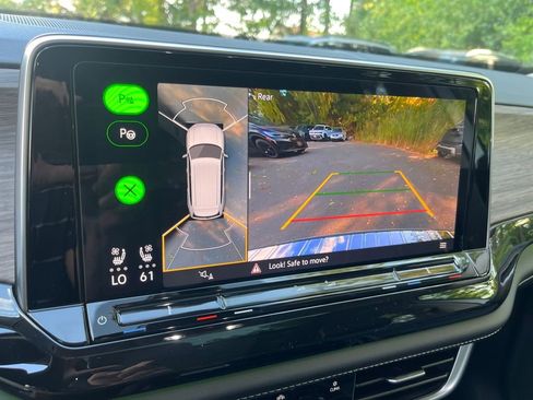 New 2026 Volkswagen Atlas SEL Premium R-Line image 12